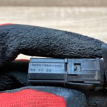 98AG 198514AD   Tailgate opening switch Ford Focus