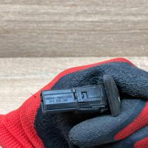 98AG 199514AE   Tailgate opening switch Ford Focus