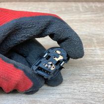 13363100 90561388  Electric window control switch Opel Zafira A