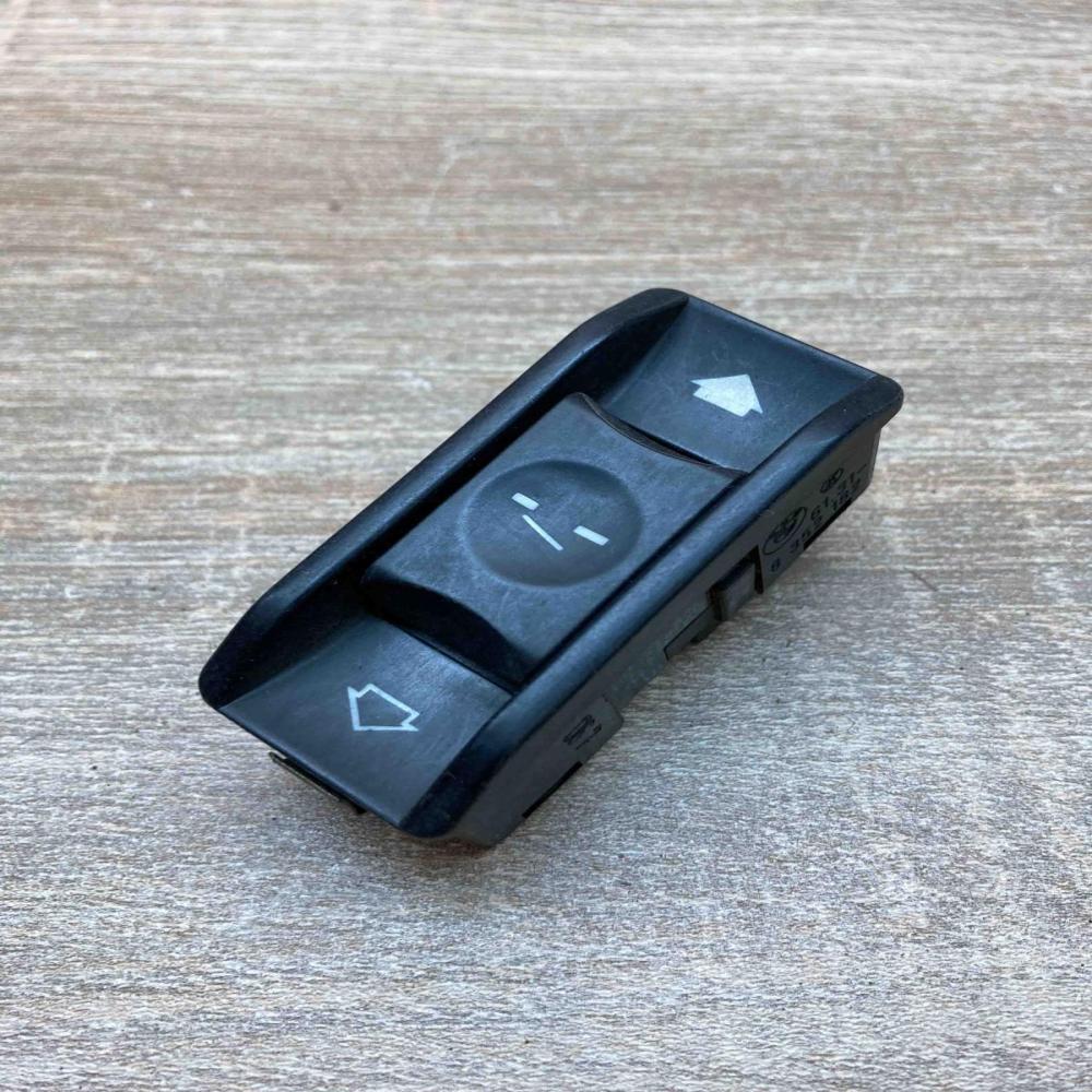 8352182 03015000 Used  Sunroof switch BMW 5 E39