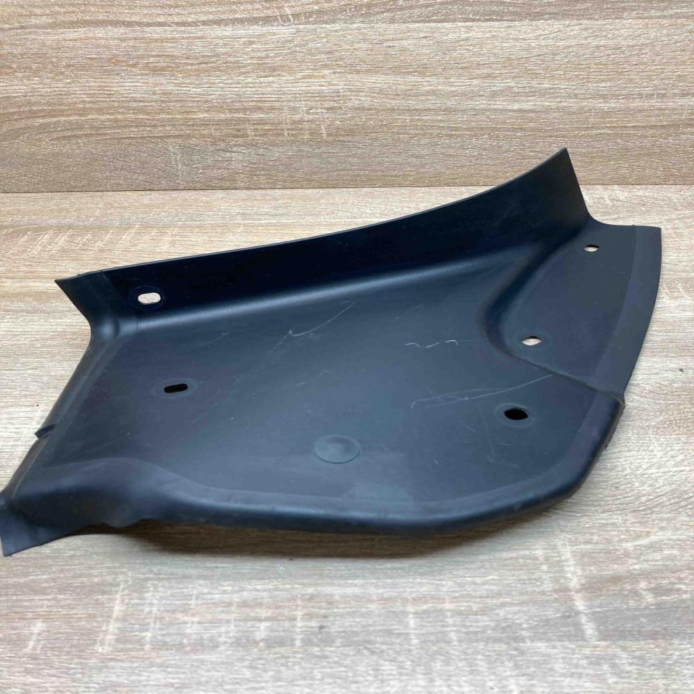 7201659 528506 10  Rear/tail light trim molding BMW 5 GT F07