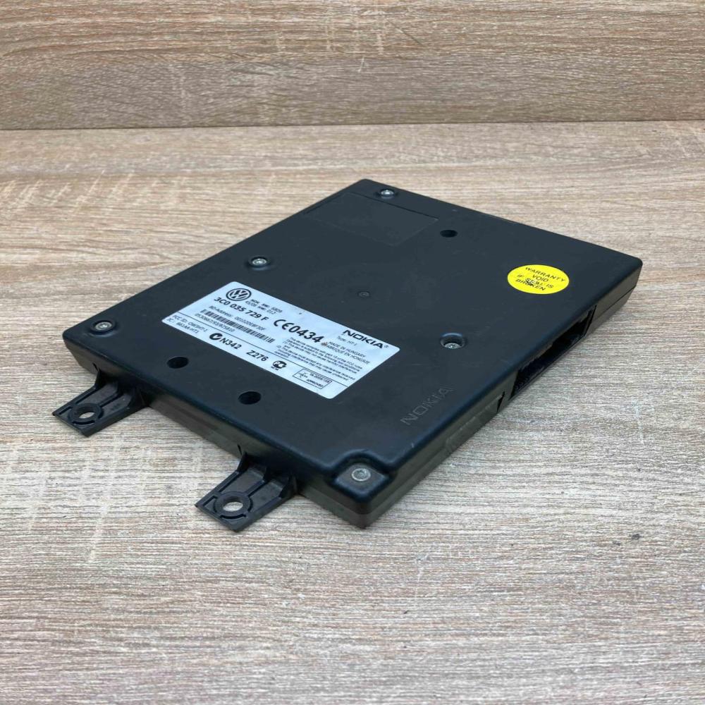 3C0035729F   Phone control unit/module Volkswagen Golf V