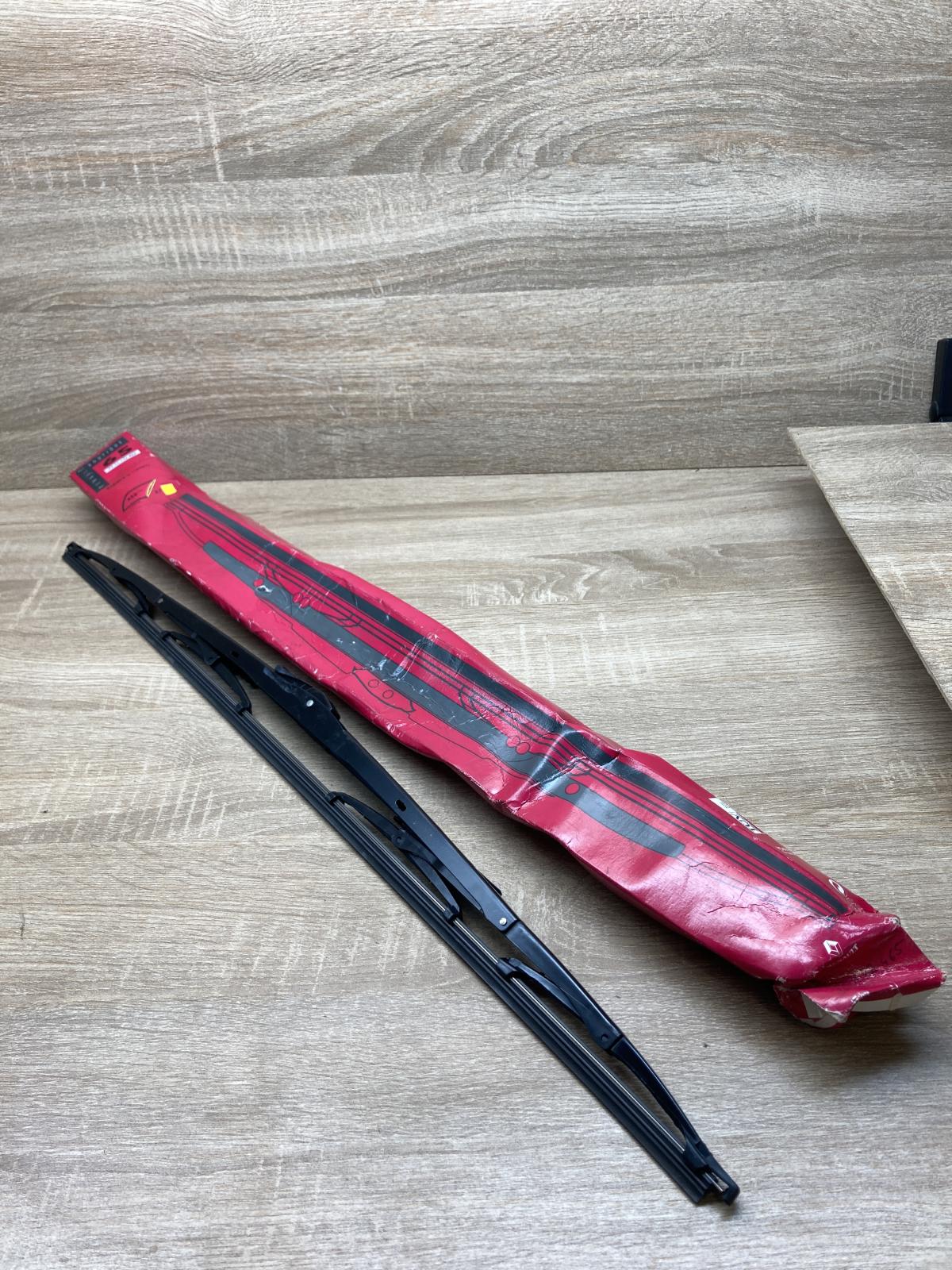 7711172465   Windshield/front glass wiper blade Renault Espace II