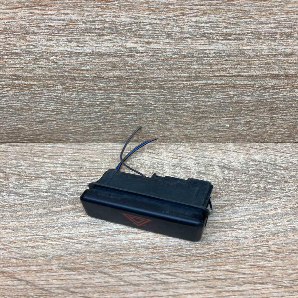 8350947  With Plug Hazard light switch BMW 5 E39