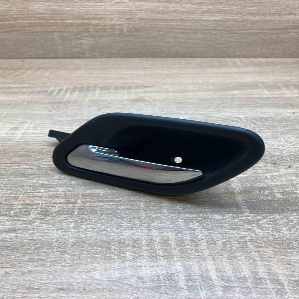 8226049   Front door interior handle BMW 5 E39