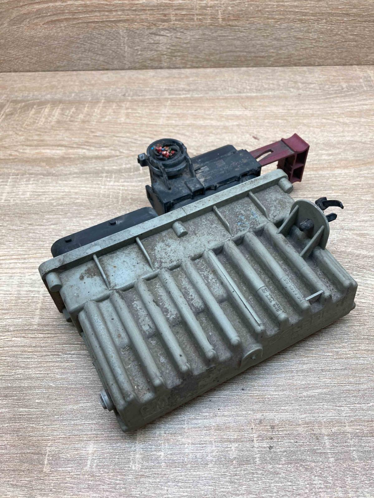 09131731 252618 With Plug Coolant fan relay Opel Astra G