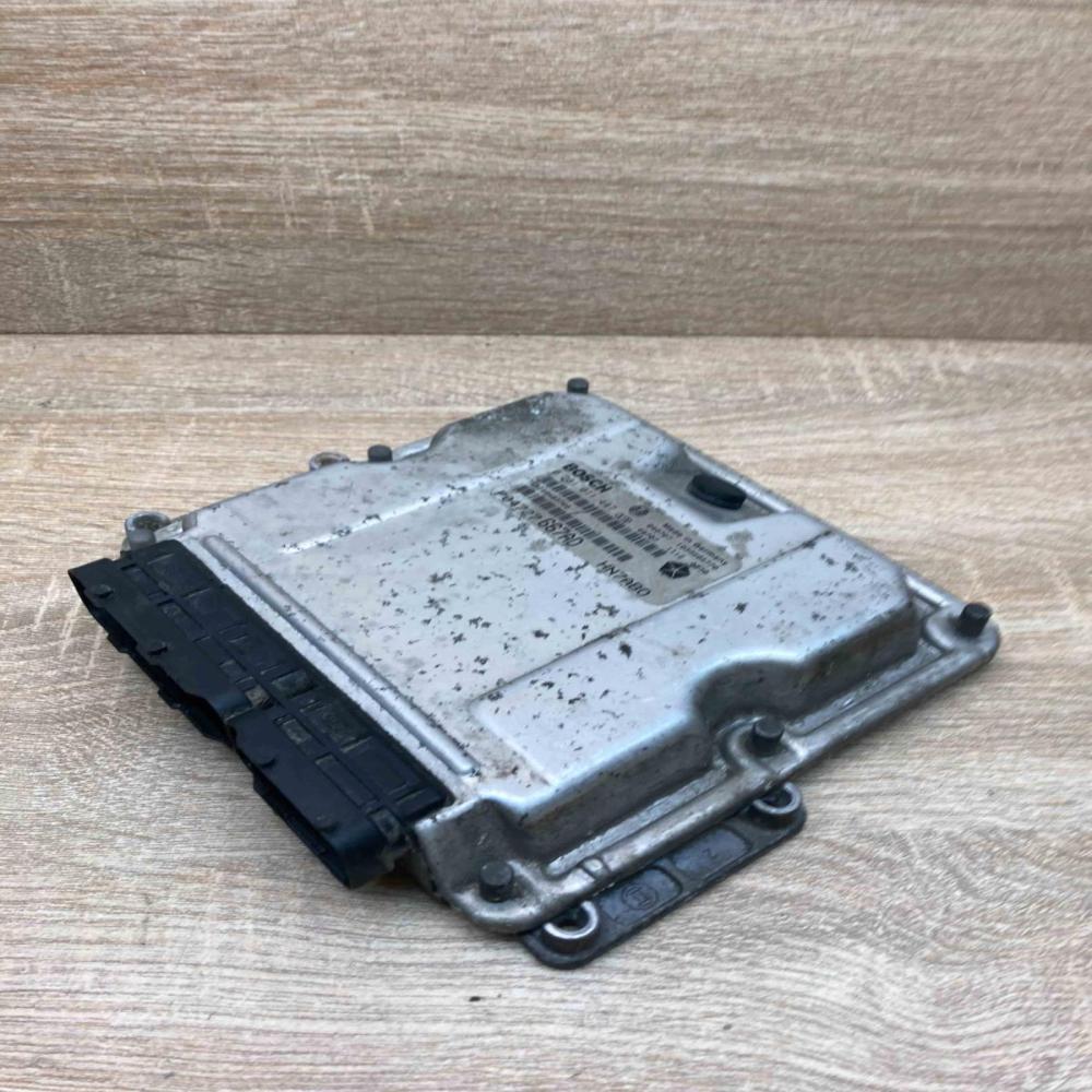 04727667AD 0281011447  Engine control unit/module ECU Chrysler Voyager