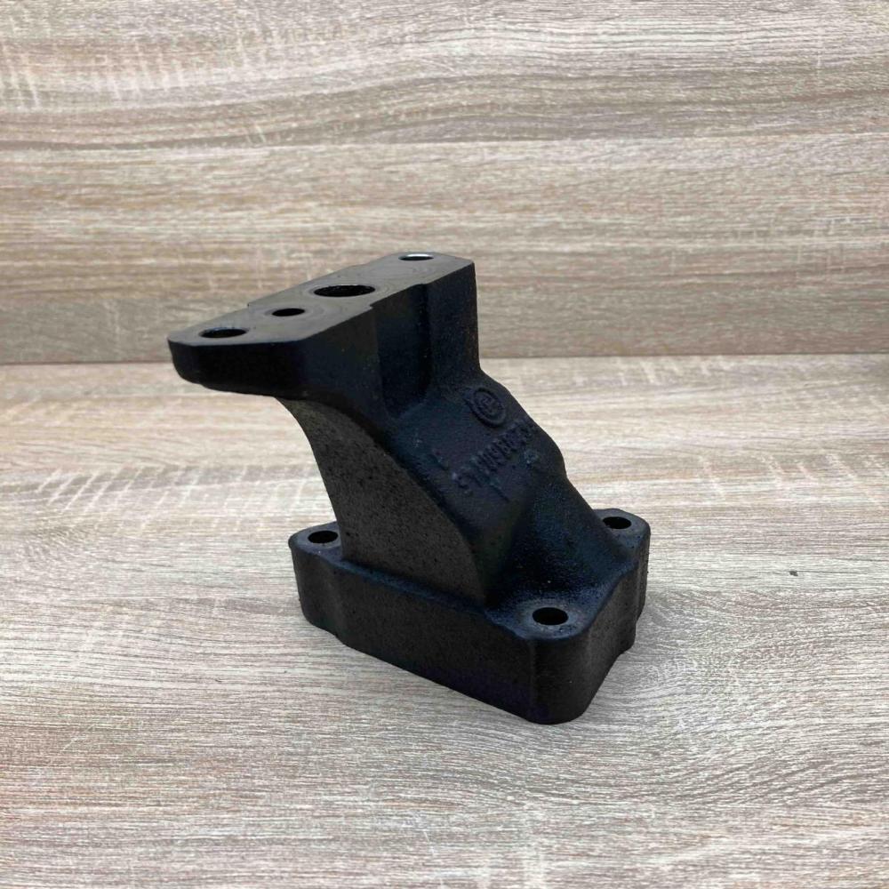 6420360345   Engine mounting bracket Mercedes-Benz ML W164