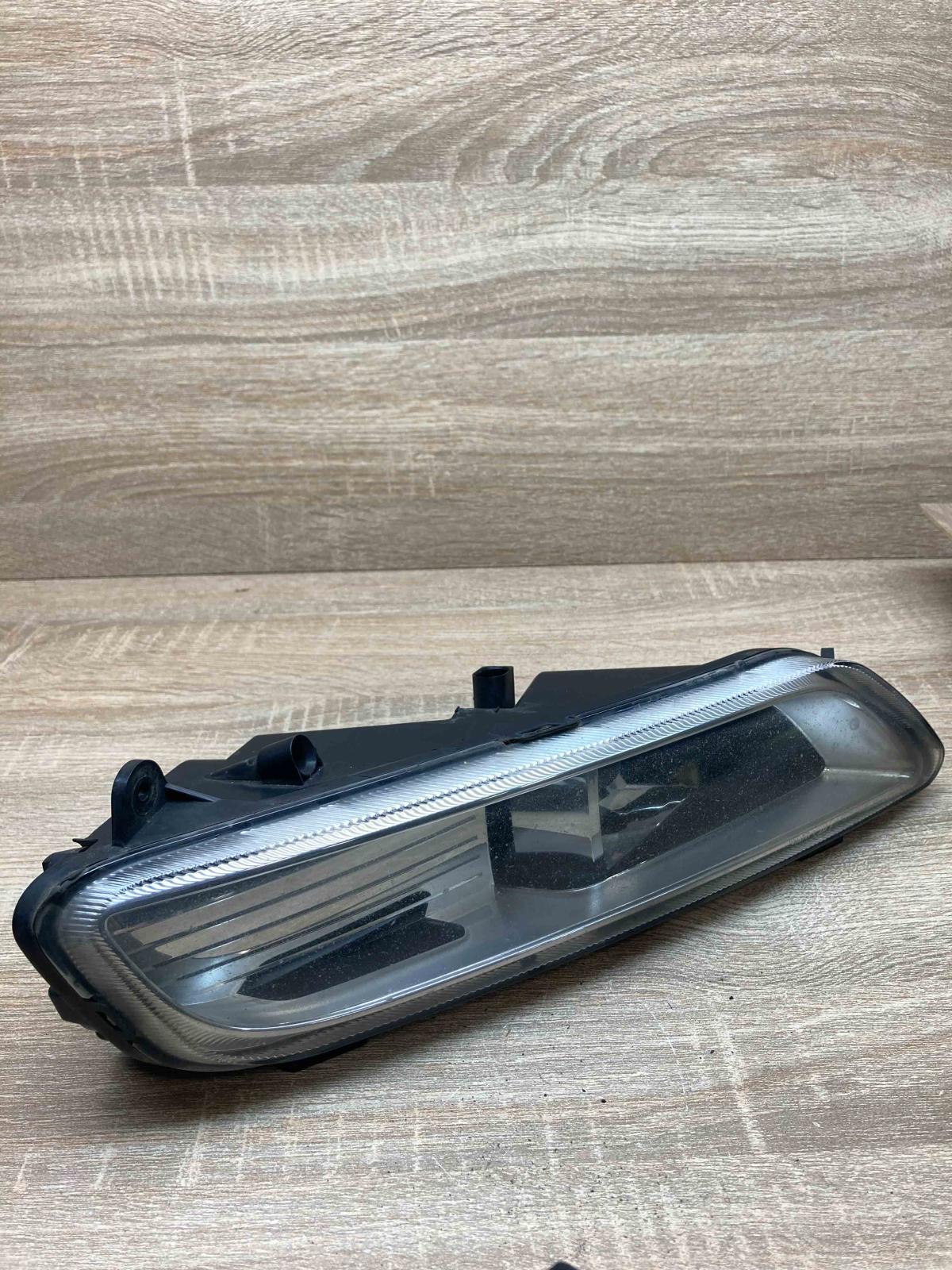 176623 176624 01 LH Front fog light Volkswagen PASSAT B7