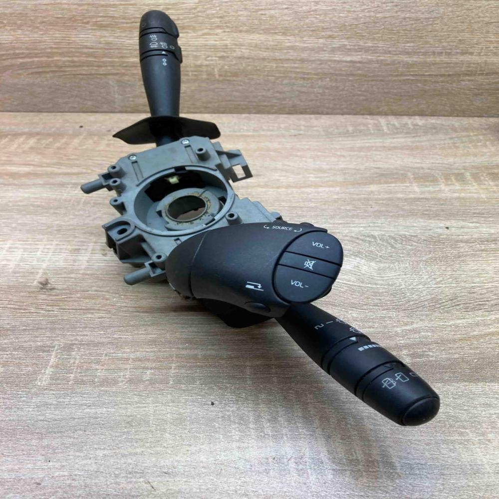 7700428202 54034960A  Wiper turn signal indicator stalk/switch Renault Scenic I