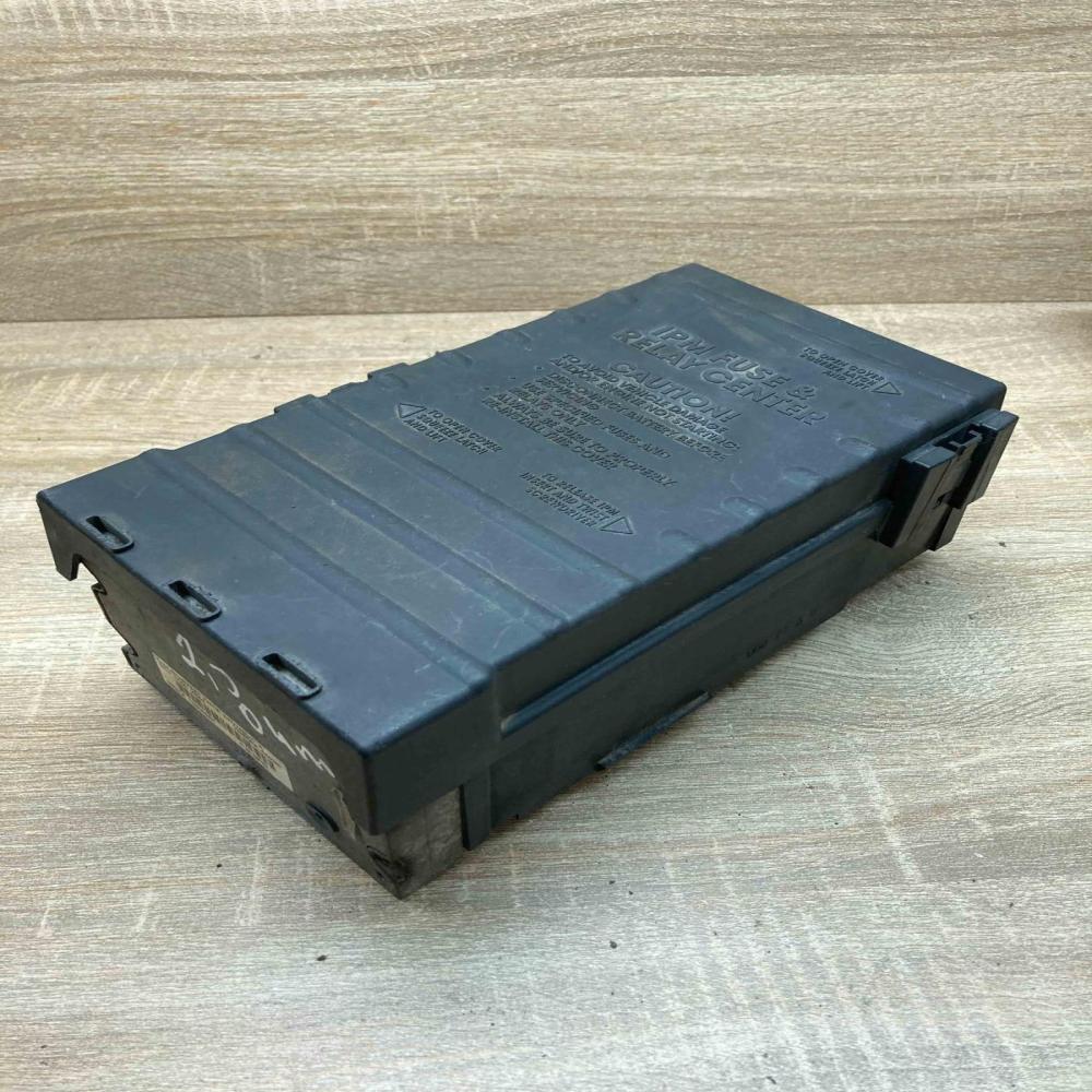 04727480AC 04727458AC  Fuse module Chrysler Voyager