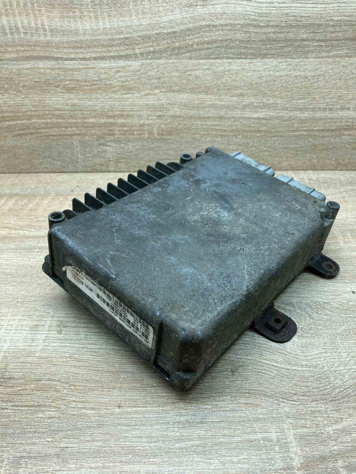 04727402AI P04727402AI  Engine control unit/module ECU Chrysler Voyager