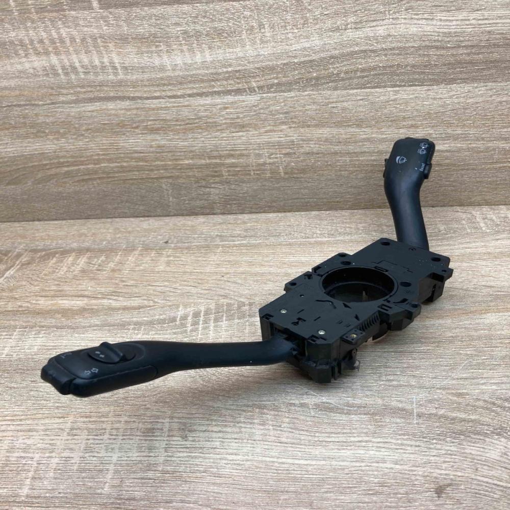 8L0953513H   Wiper turn signal indicator stalk/switch Audi A6 S6 C5 4B