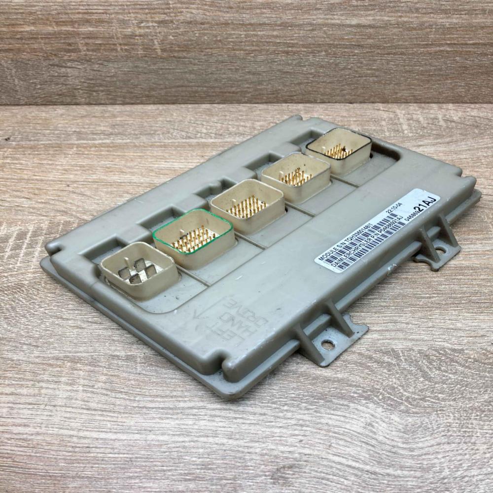 04686921AJ   Comfort/convenience module Chrysler Voyager