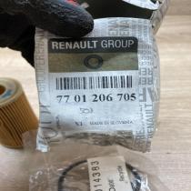 7701206705   Oil filter cover Renault Clio III