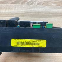 04869201AN 04869000AI  Fuse module Dodge Grand Caravan