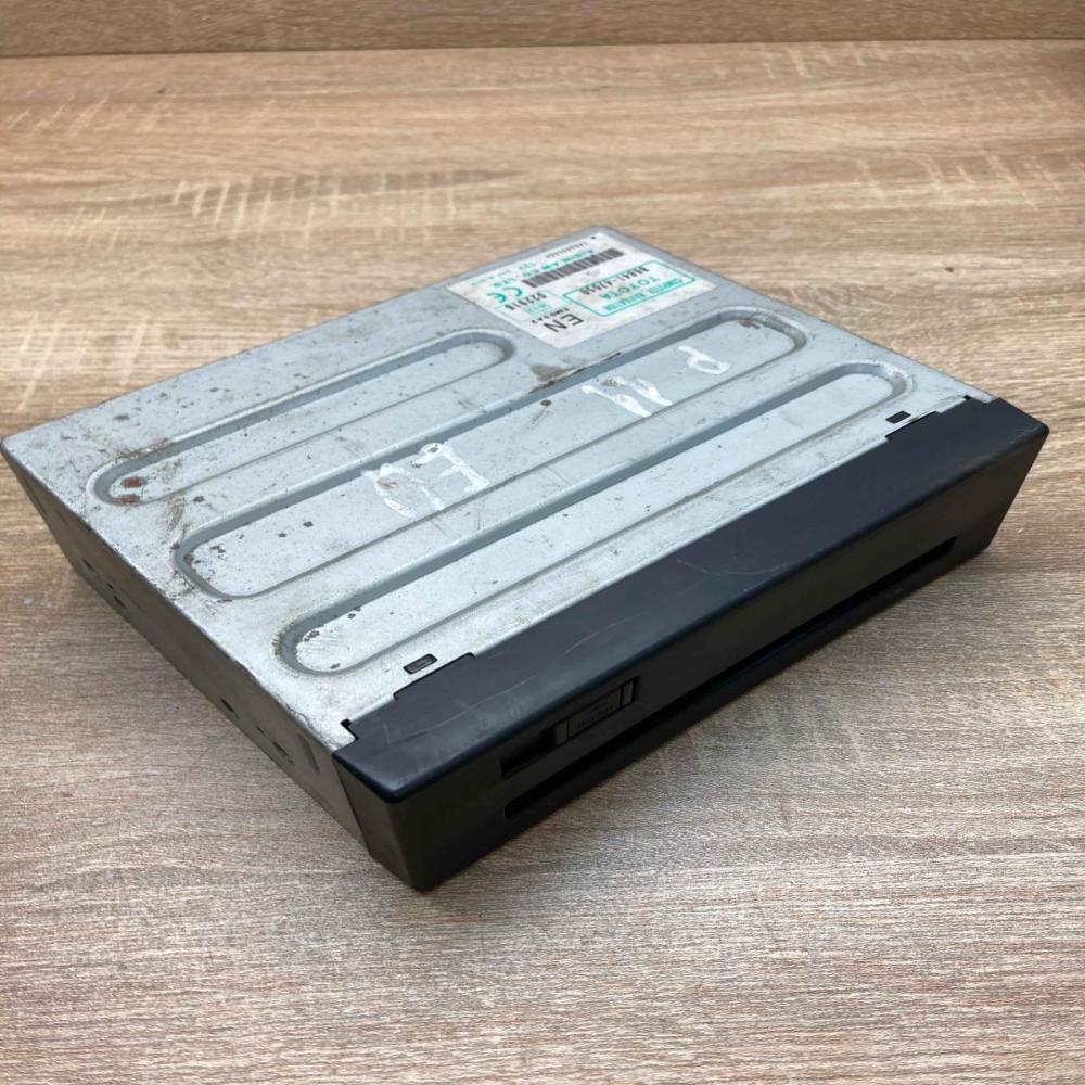 86841 47050 Euro P11 Navigation unit CD/DVD player Toyota Prius (XW20)