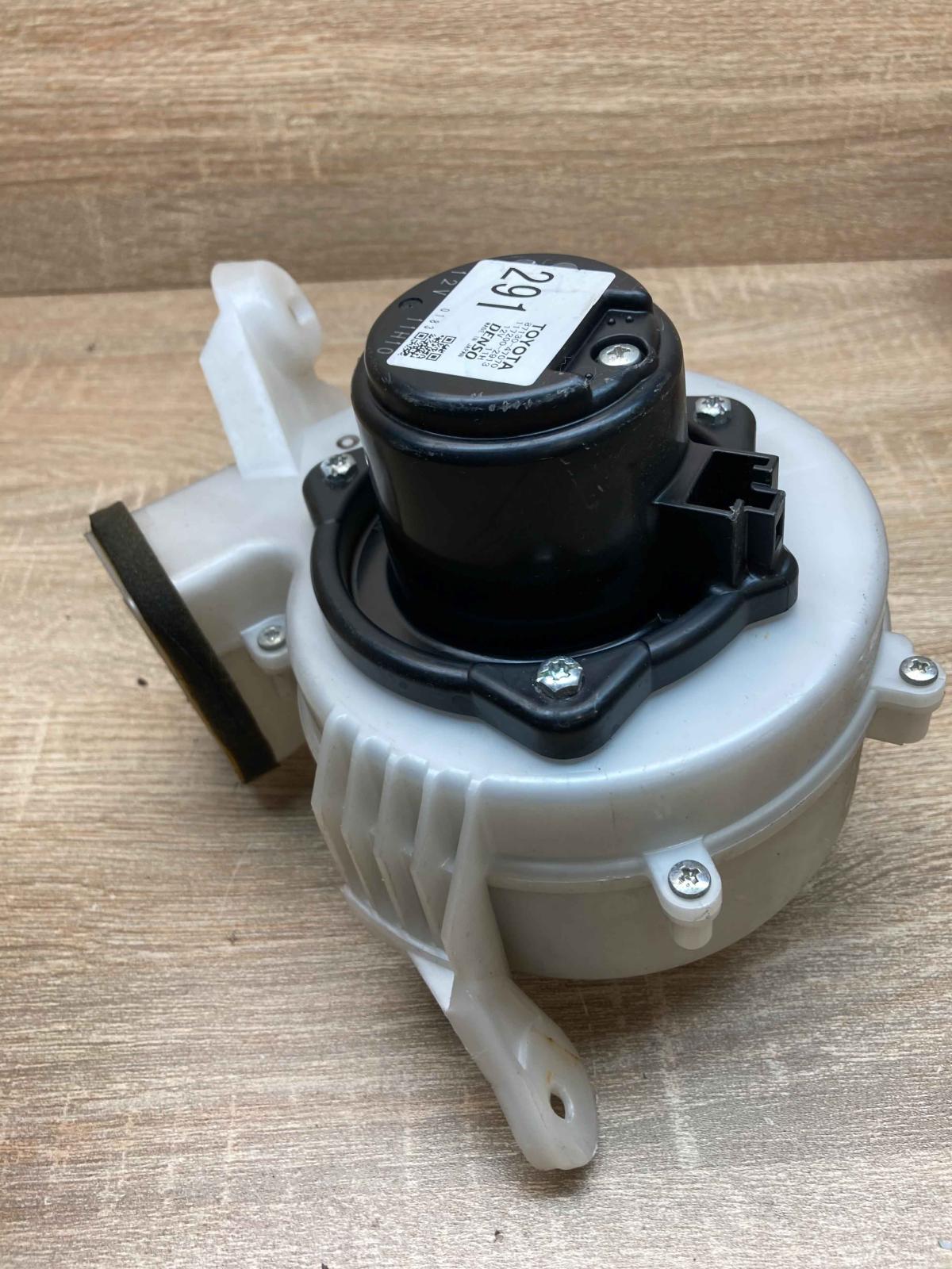87130 47070 Used 117200 2913 291 Heater fan/blower Toyota Prius (XW20)