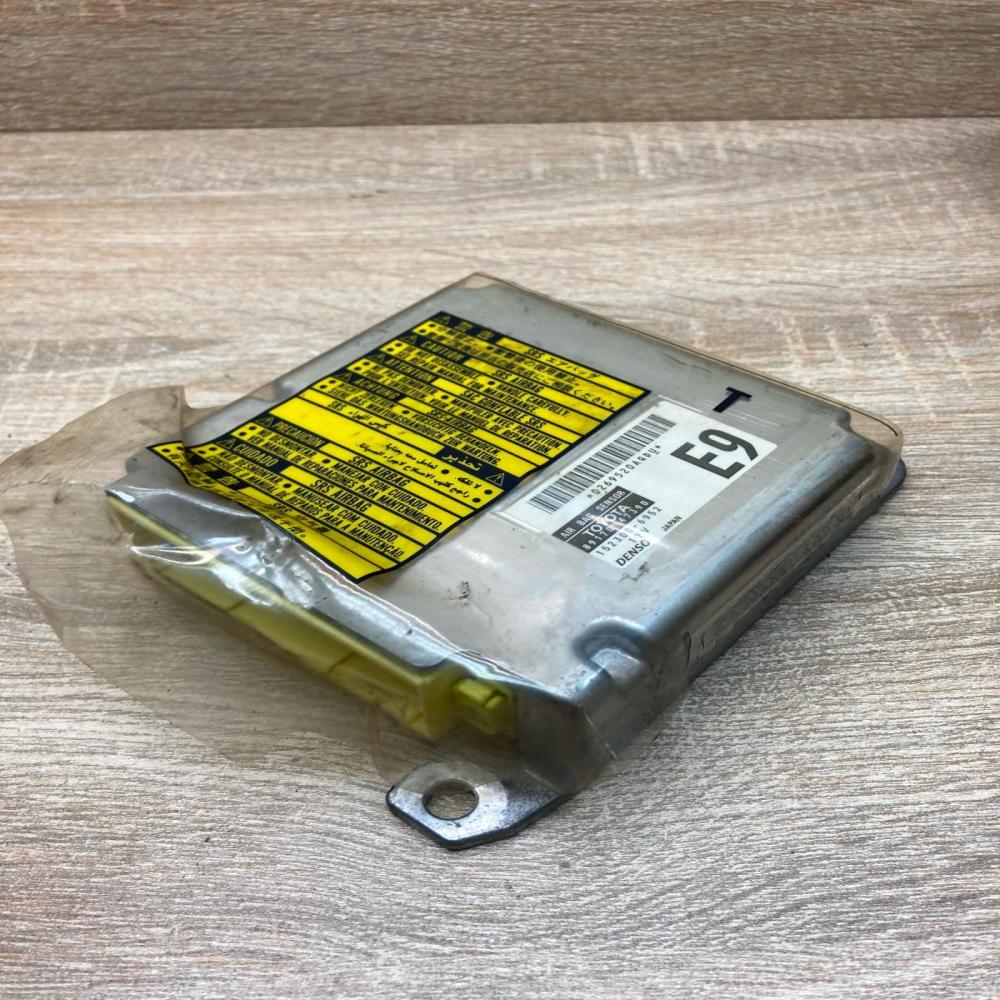 89170 47390 152300 6952 Main Airbag control unit/module Toyota Prius (XW20)