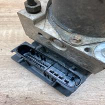 47660 AV712 0265800834  ABS Pump Nissan Primera