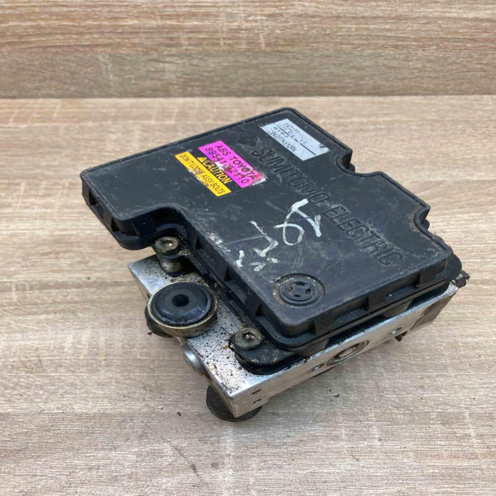 89541 52110 44510 5220  ABS Pump Toyota Yaris