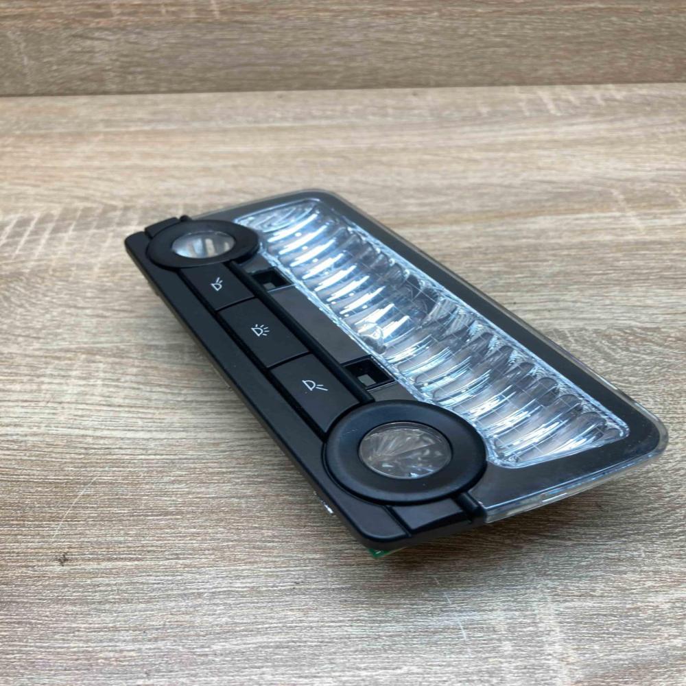 9163699   Rear seat light BMW 7 F01 F02 F03 F04