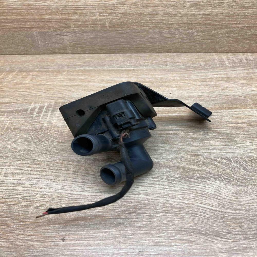 9239313 9239311 With Plug Electric auxiliary coolant/water pump BMW 5 F10 F11