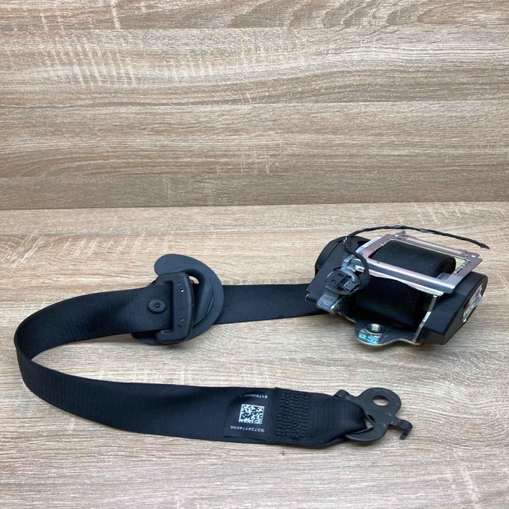 618120800   Front seatbelt BMW 7 F01 F02 F03 F04