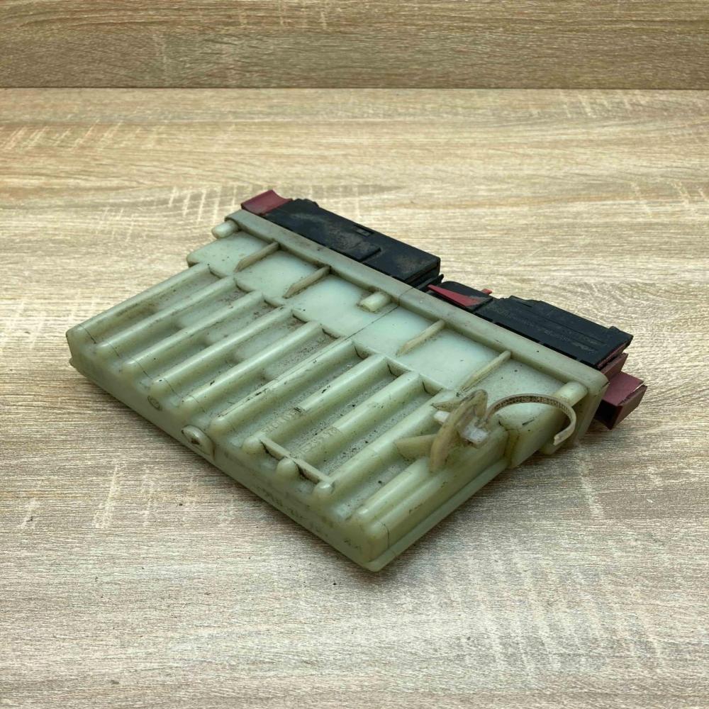 24462346 15408375 With Plug Coolant fan relay Opel Astra G