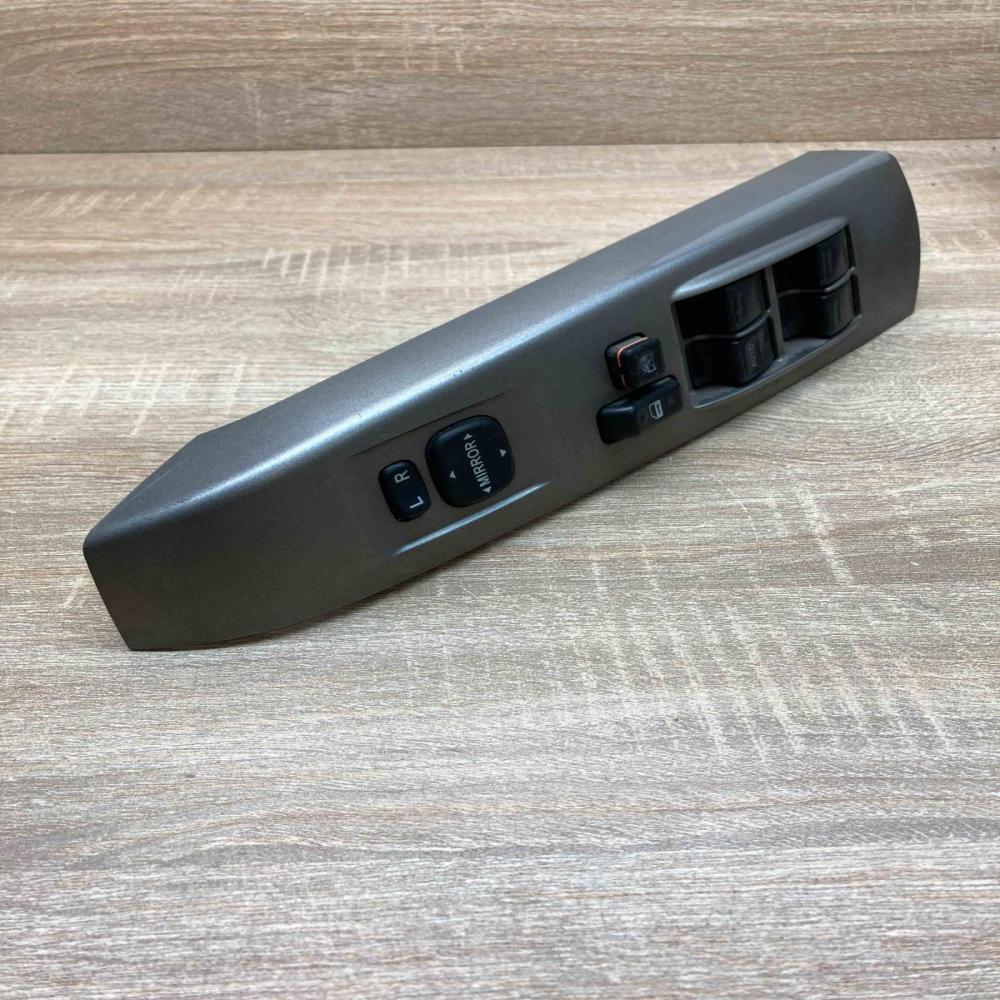 84820 47021 515051 HM4702 LHD Electric window control switch Toyota Prius (XW20)