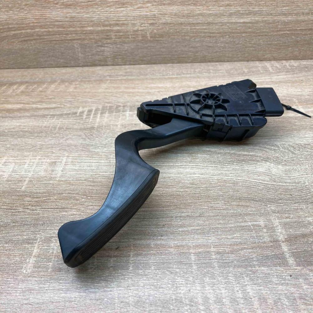 78120 47050 198800 3200  Accelerator throttle pedal Toyota Prius (XW20)