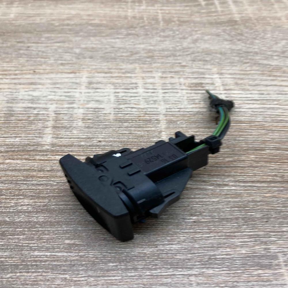 1S7T 14529 AB  With Plug Electric window control switch Ford Mondeo Mk III