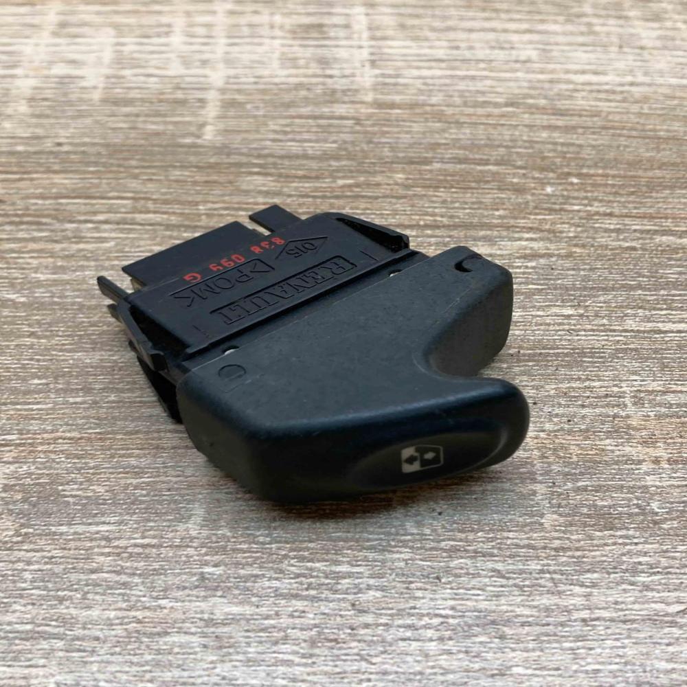 838099G   Electric window control switch Renault Scenic I