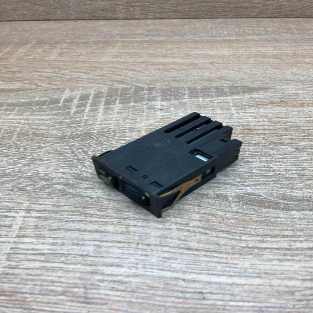 8352259 03055000  Seat heating switch BMW 5 E39