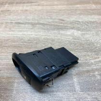 25943   Electric window control switch Peugeot 406