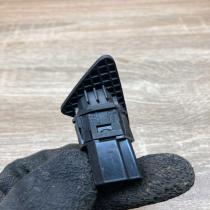 99AG198514AC   Tailgate opening switch Ford Focus