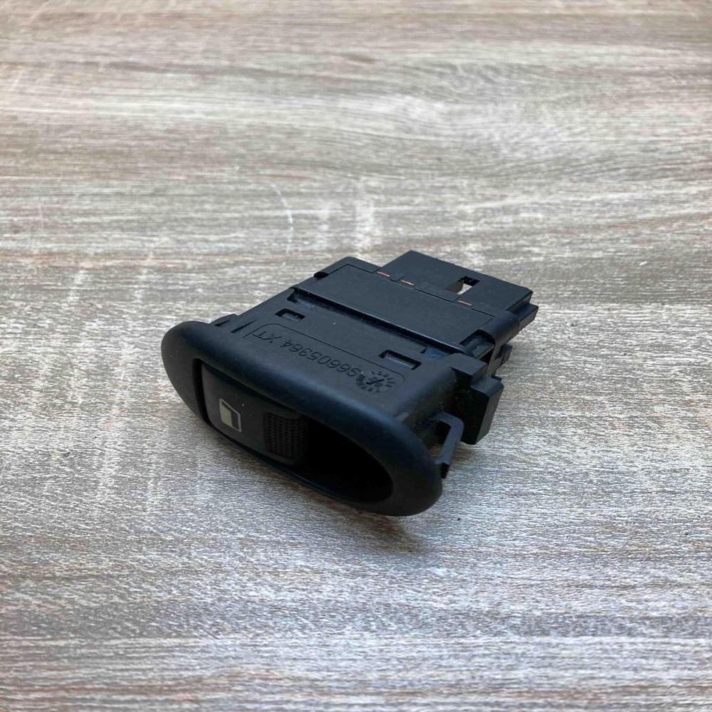 96605364XT 30054  Electric window control switch Citroen C3