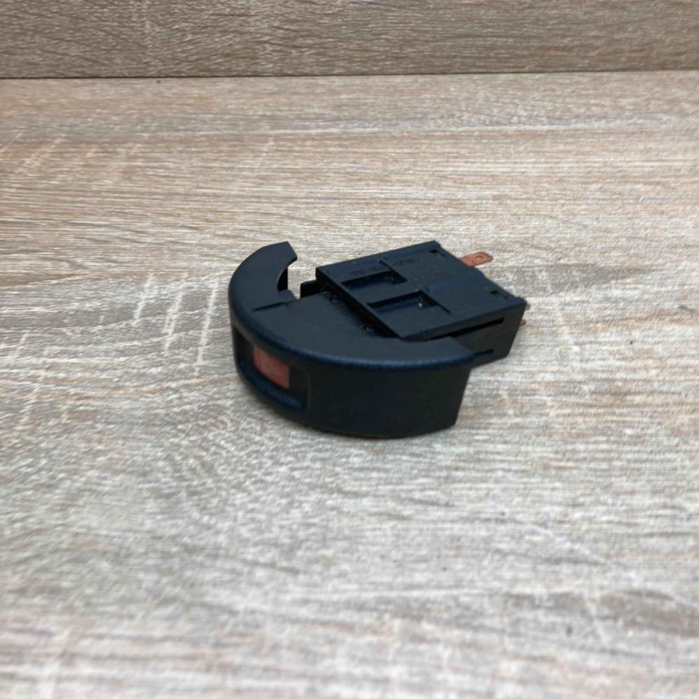 09131728 09138059  Hazard light switch Opel Astra G