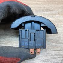 09131728 09138059  Hazard light switch Opel Astra G
