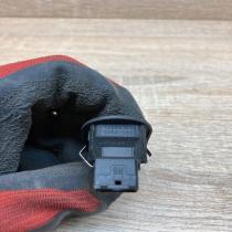 13363100 90561388  Electric window control switch Opel Zafira A