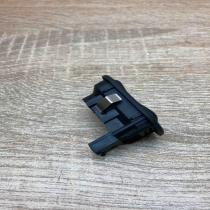 13363100 90561388  Electric window control switch Opel Zafira A