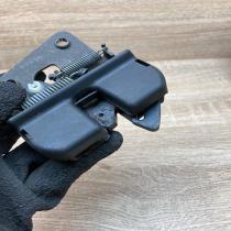 7112864 7119460  Seat back rest lock catch BMW 5 F10 F11