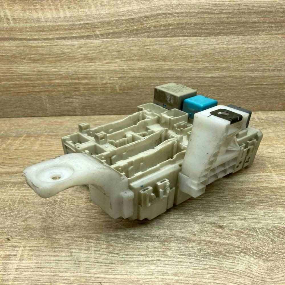 30821 0147 4A20 0395  Fuse module Chevrolet Spark