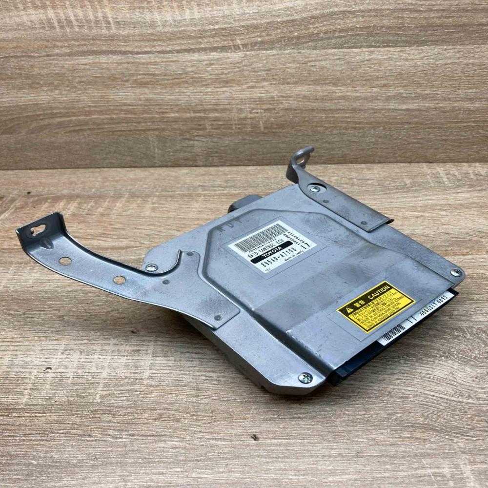 89540 47100 Used  ABS control unit/module Toyota Prius (XW20)