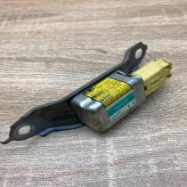 89834 47020 187900 0921  Airbag deployment crash/impact sensor Toyota Prius (XW2