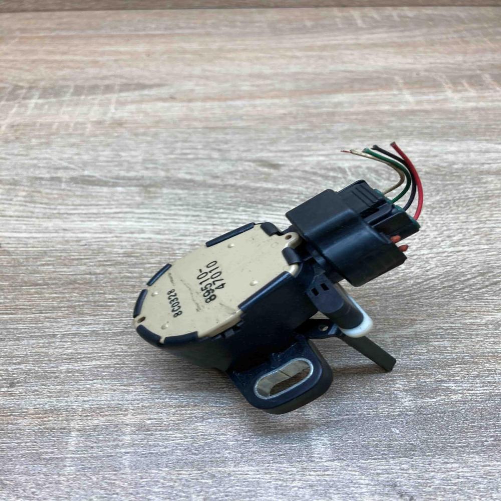89510 47010 8C0328 With Plug Brake pedal sensor switch Toyota Prius (XW20)