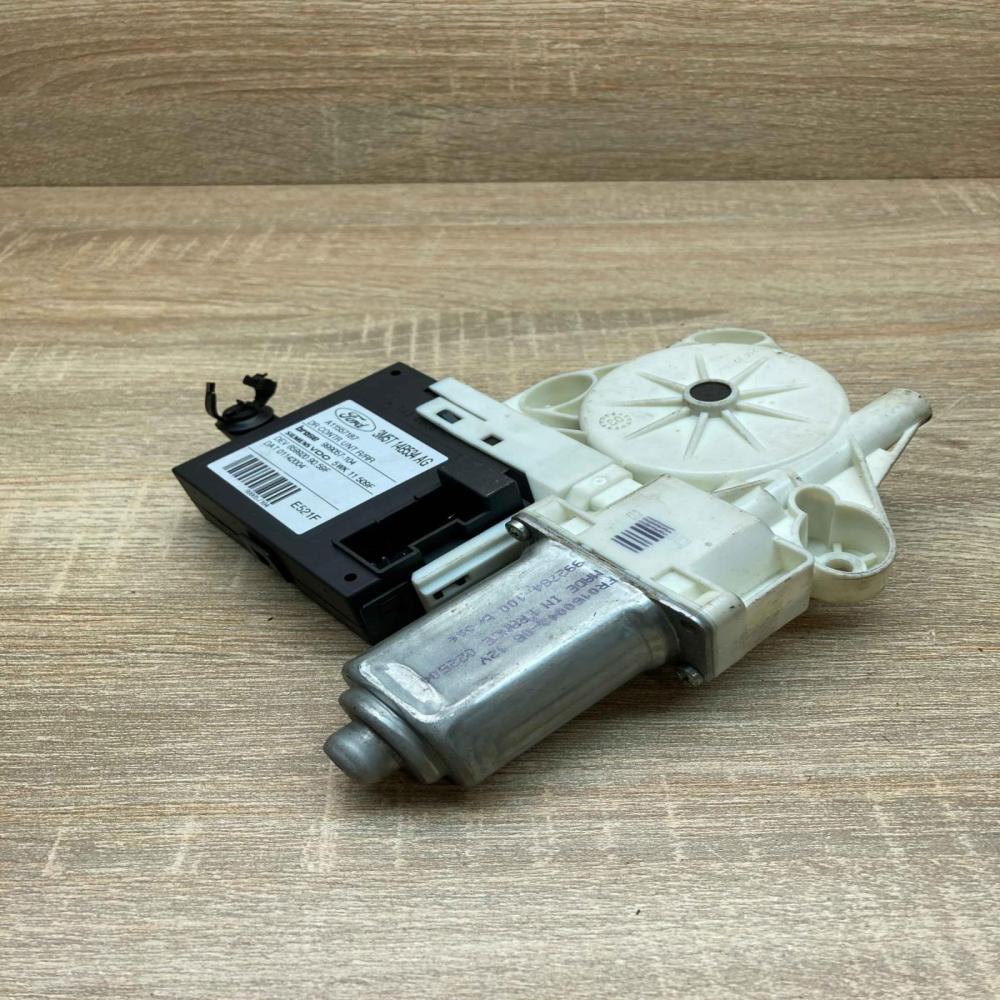 3M5T 14B534 AG 5WK11509F  Rear door window regulator motor Ford C-MAX I