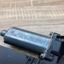 9634457480 990829 100  Front door window regulator motor Peugeot 407