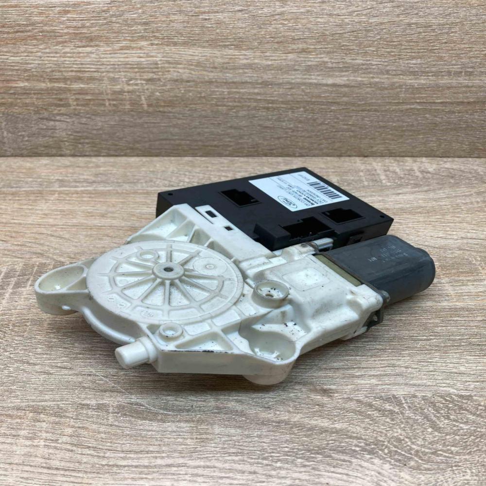 981405 102 5WK11570H  Rear door window regulator motor Ford Focus