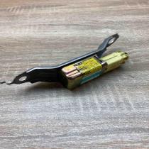 89834 47020 187900 0921 Used With Plug Airbag deployment crash/impact sensor Toy